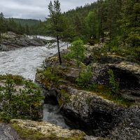 Hier soll der Ritter gesprungen sein, mit der Liebsten im Arm.